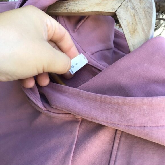 Lululemon athletica scuba pullover hoodie women’s 6 pink athletic gym yoga - Picture 3 of 5